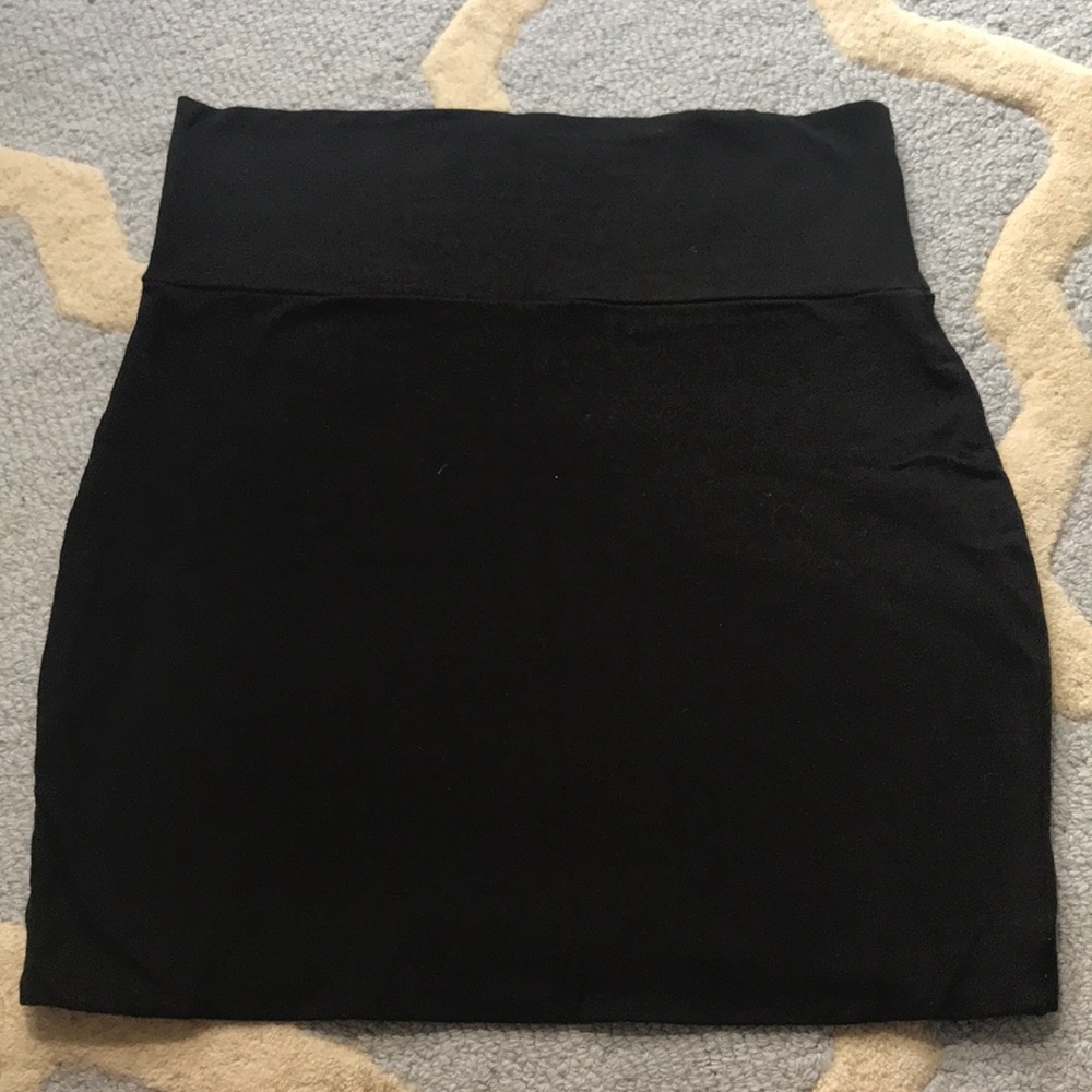Lily White Black Mini Skirt